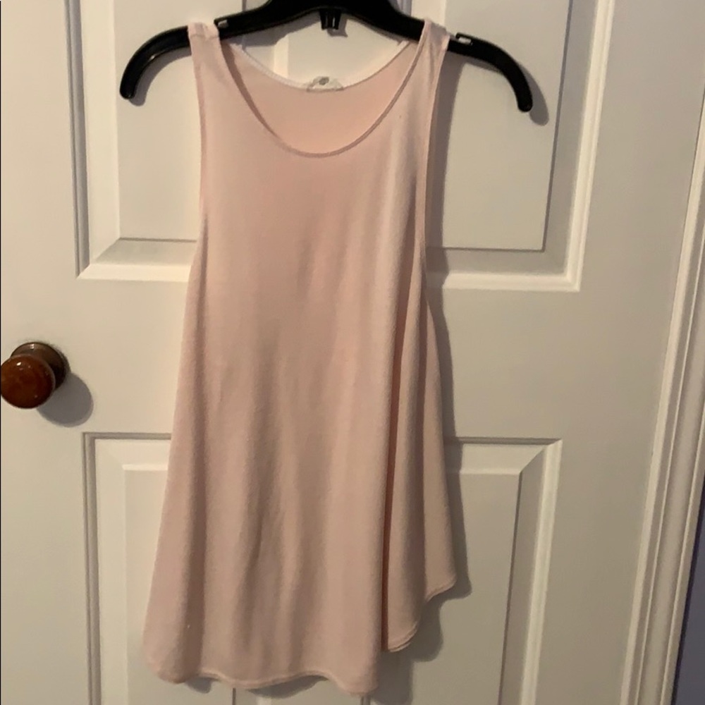 Nice quality aritzia tank top - Picture 1 of 2